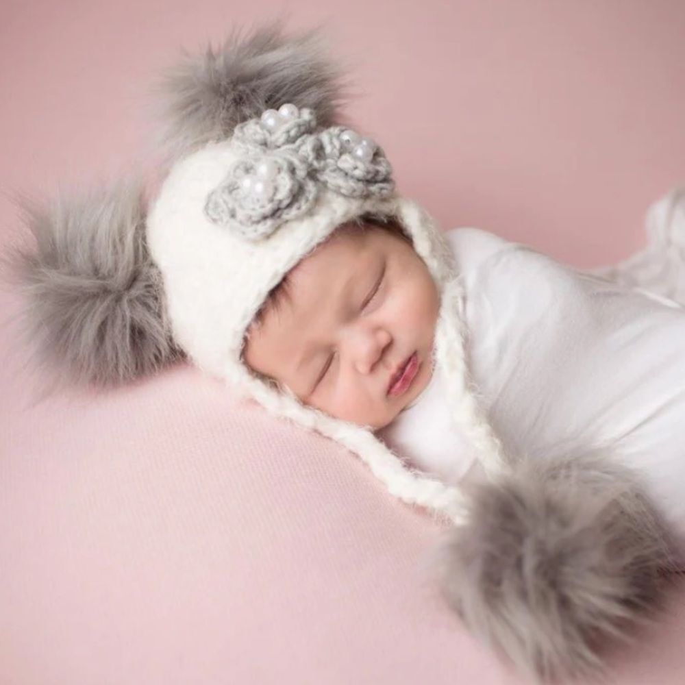 Daisy Baby Unisex Infant Beanie Hat Hensley White Gray Photography 0-6 months